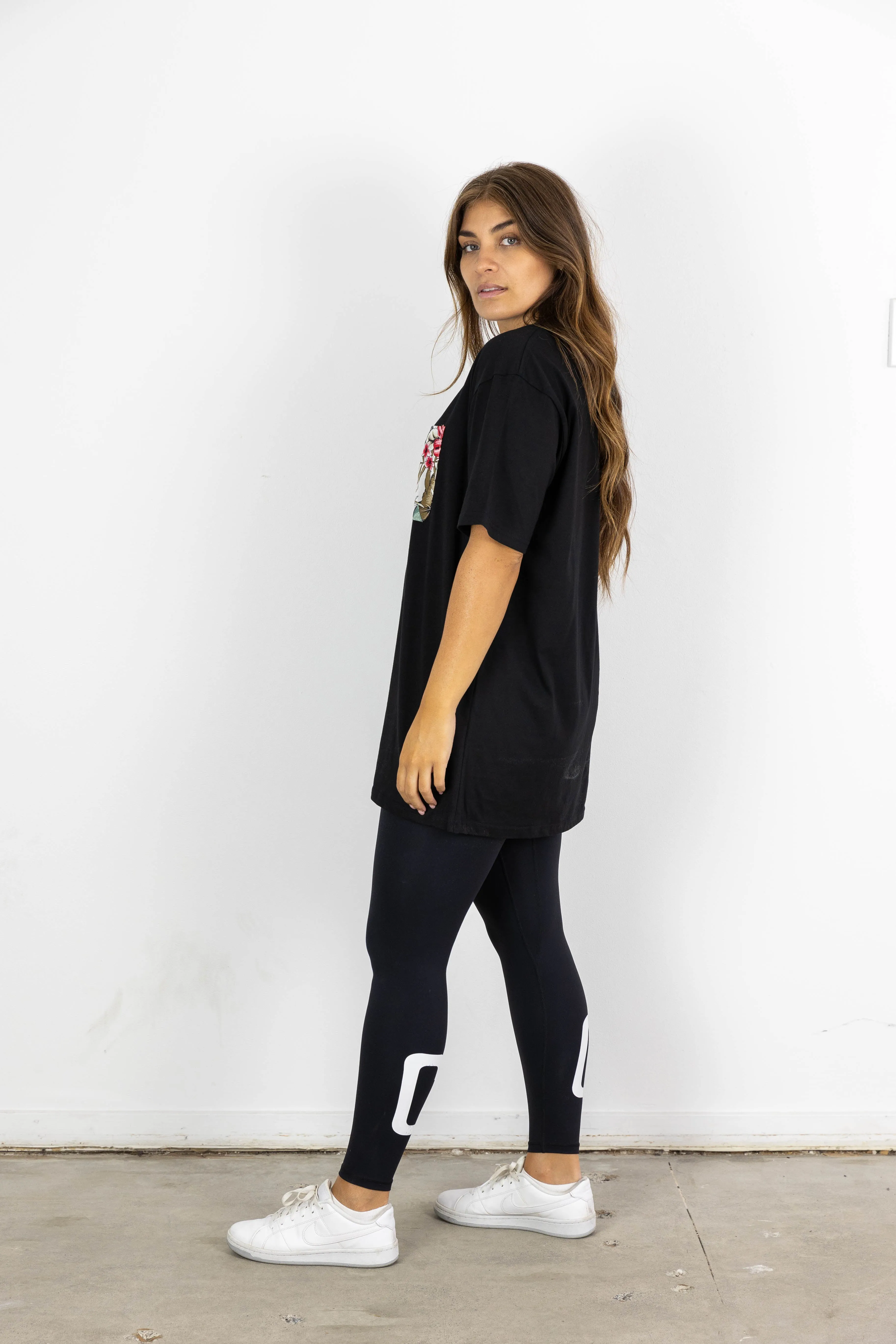 AIMEE POCKET T-SHIRT