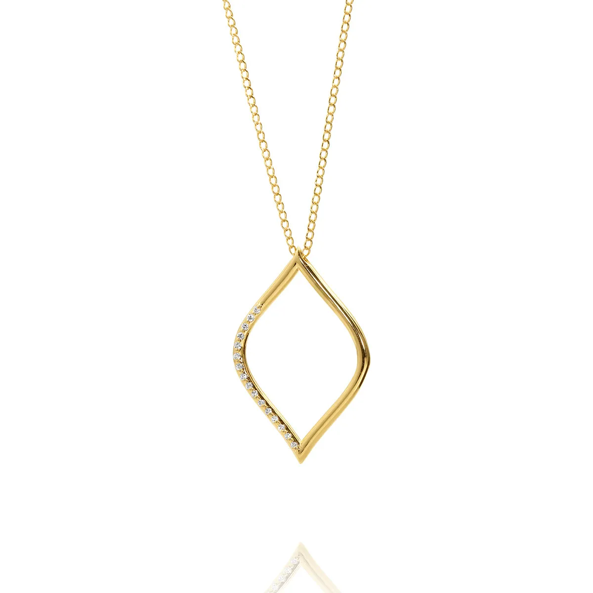 Marquis style pendant with Diamonds!