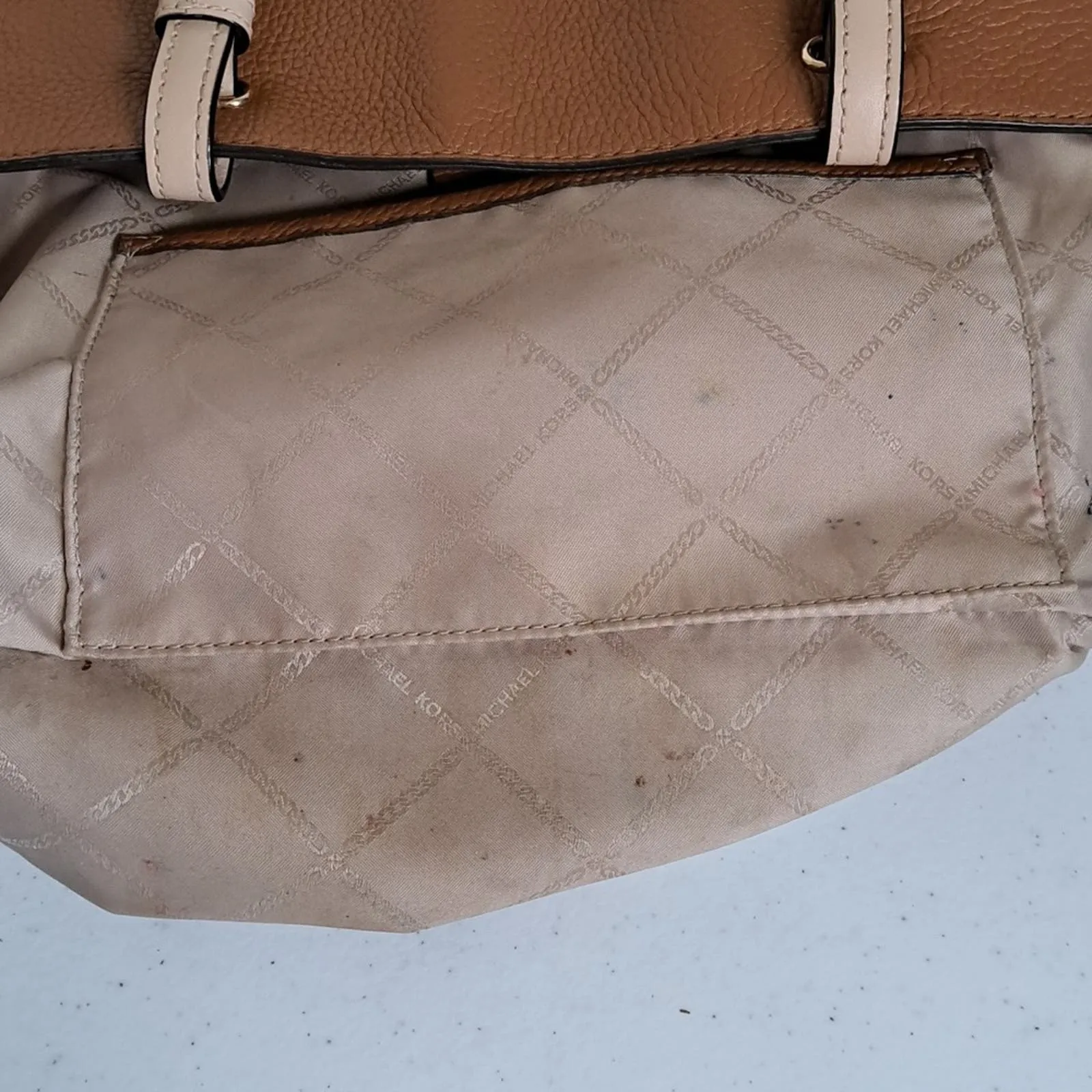 Michael Kors BEDFORD Pebble Leather Pocket Tote ACORN/GOLD