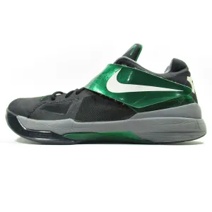 NIKE Stay Focused