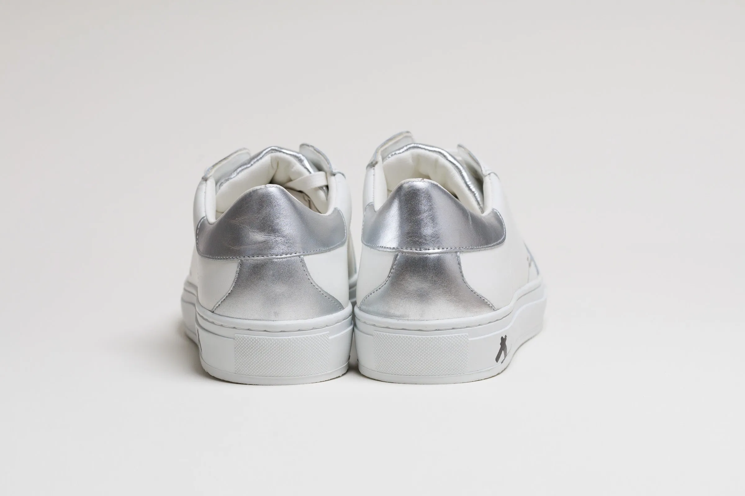 Spanish White Leather Low Top With Metallic Leather Finishing