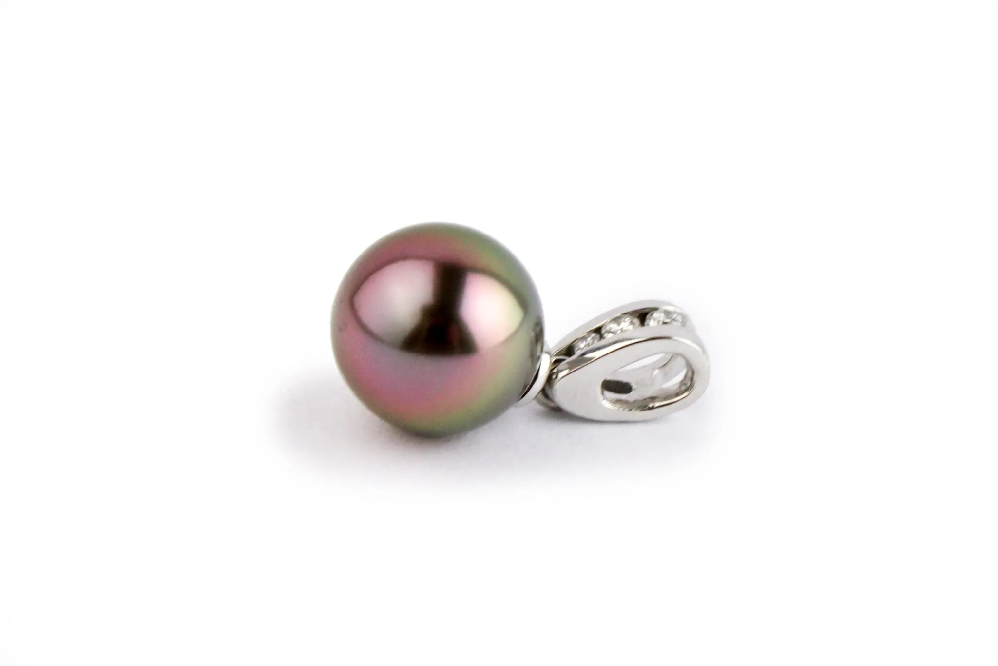 Tahitian Pearl & Diamond Lumière Pendant on 14K White Gold