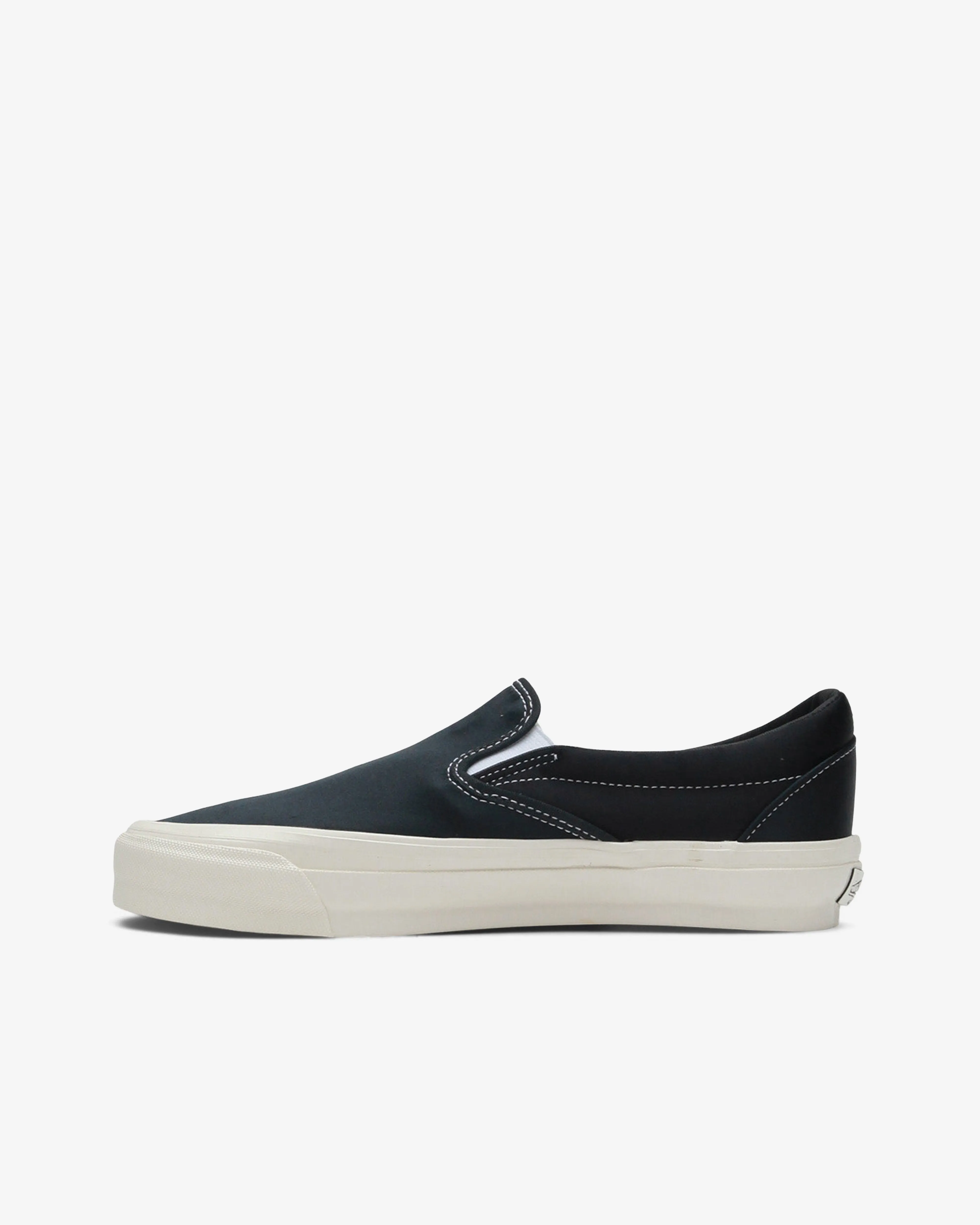 Vans - Slip-On Reissue 98 Sneakers -  (Black)