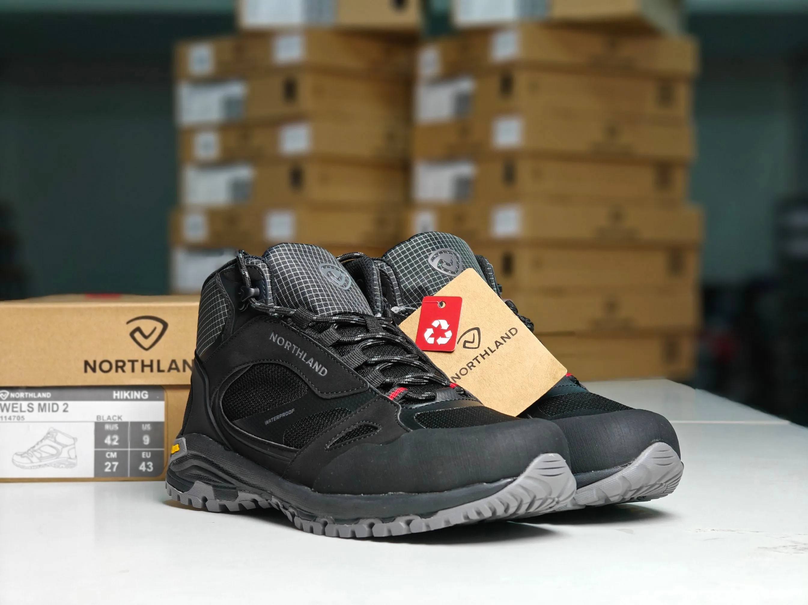 Waterproof Hiking Shoes by Northland Wels Mid